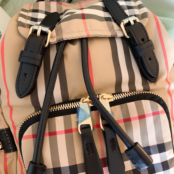 SOLD Brand NEW ⭐️Burberry Vintage Check Rucksack - Picture 2 of 7